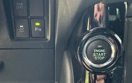 Toyota Land Cruiser Prado 150 рестайлинг 2, 2015 год, 3 950 000 рублей, 12 фотография