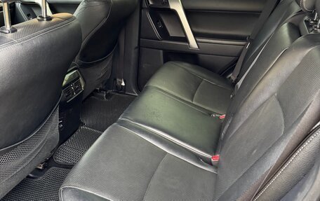 Toyota Land Cruiser Prado 150 рестайлинг 2, 2015 год, 3 950 000 рублей, 16 фотография