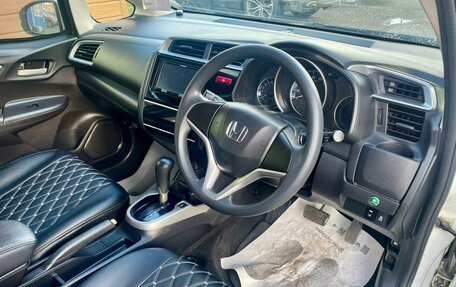 Honda Fit III, 2014 год, 999 000 рублей, 7 фотография