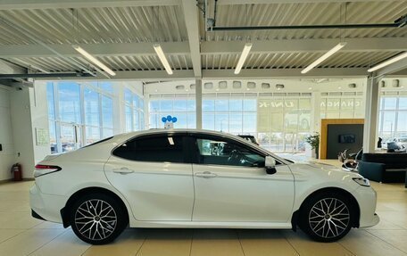 Toyota Camry, 2018 год, 3 199 900 рублей, 7 фотография