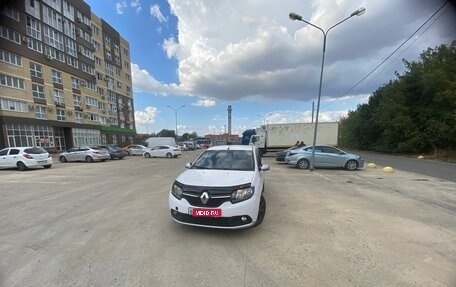 Renault Logan II, 2015 год, 600 000 рублей, 1 фотография