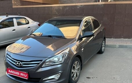 Hyundai Solaris II рестайлинг, 2014 год, 1 100 000 рублей, 1 фотография