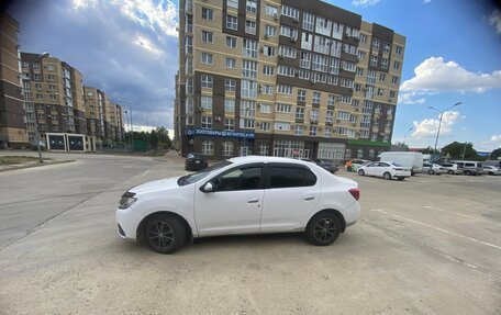 Renault Logan II, 2015 год, 600 000 рублей, 2 фотография