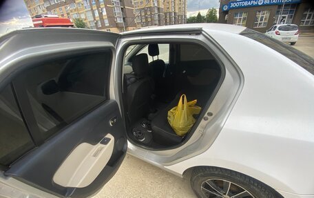 Renault Logan II, 2015 год, 600 000 рублей, 8 фотография