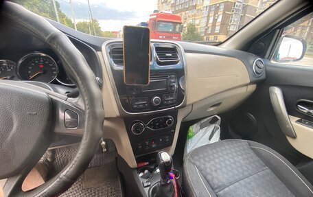 Renault Logan II, 2015 год, 600 000 рублей, 11 фотография