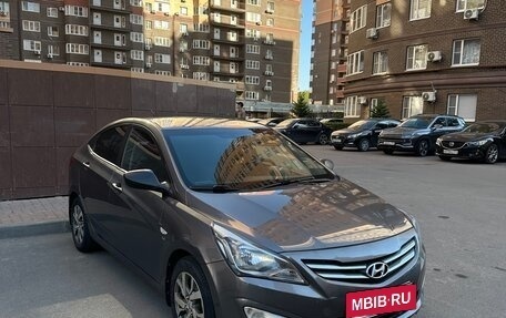 Hyundai Solaris II рестайлинг, 2014 год, 1 100 000 рублей, 3 фотография