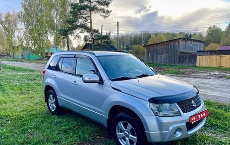 Suzuki Grand Vitara, 2011 год, 900 000 рублей, 1 фотография