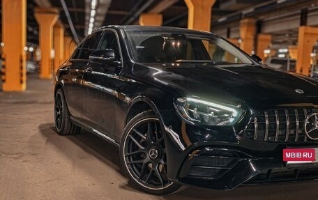 Mercedes-Benz E-Класс, 2021 год, 3 300 000 рублей, 7 фотография