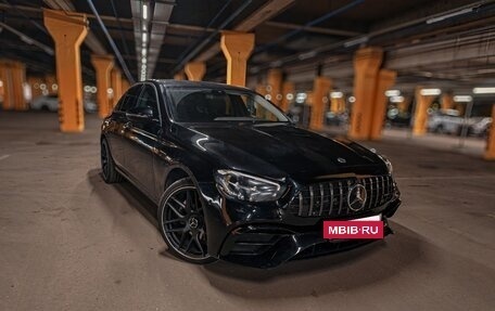 Mercedes-Benz E-Класс, 2021 год, 3 300 000 рублей, 6 фотография