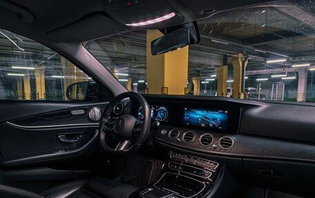 Mercedes-Benz E-Класс, 2021 год, 3 300 000 рублей, 15 фотография