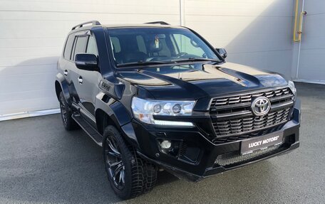 Toyota Land Cruiser 200, 2015 год, 3 490 000 рублей, 2 фотография