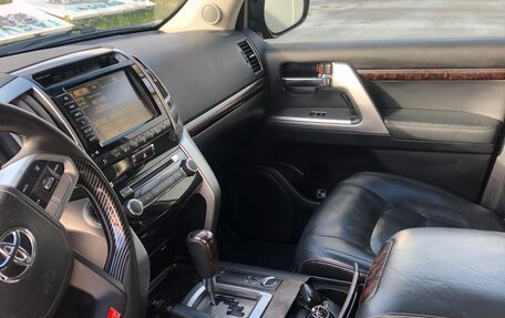 Toyota Land Cruiser 200, 2015 год, 3 490 000 рублей, 13 фотография