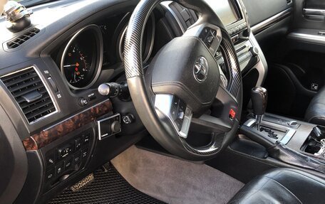 Toyota Land Cruiser 200, 2015 год, 3 490 000 рублей, 11 фотография