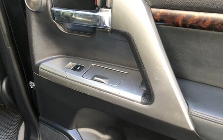 Toyota Land Cruiser 200, 2015 год, 3 490 000 рублей, 26 фотография