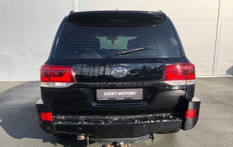 Toyota Land Cruiser 200, 2015 год, 3 490 000 рублей, 9 фотография
