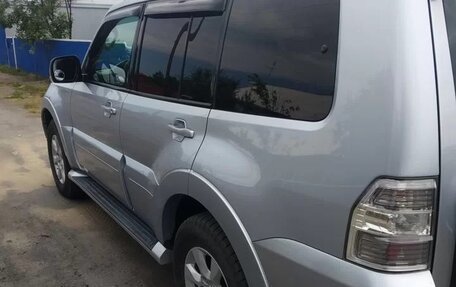 Mitsubishi Pajero IV, 2010 год, 2 200 000 рублей, 2 фотография