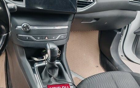 Peugeot 308 II, 2016 год, 1 050 000 рублей, 7 фотография