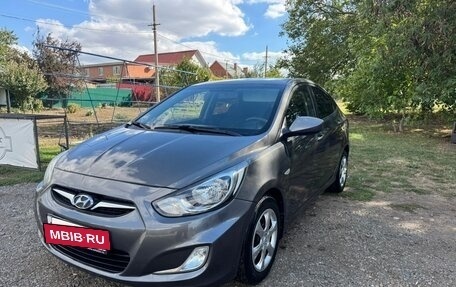 Hyundai Solaris II рестайлинг, 2012 год, 727 000 рублей, 16 фотография