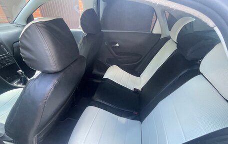 Volkswagen Polo VI (EU Market), 2012 год, 720 000 рублей, 26 фотография