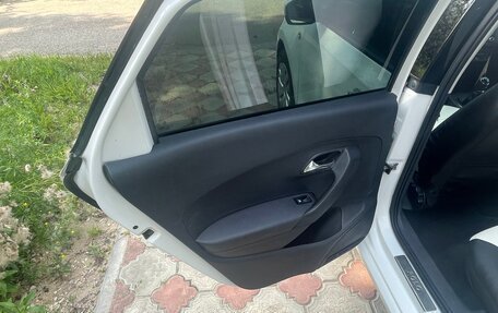 Volkswagen Polo VI (EU Market), 2012 год, 720 000 рублей, 31 фотография