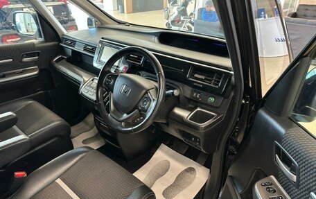 Honda Stepwgn IV, 2016 год, 2 049 000 рублей, 6 фотография