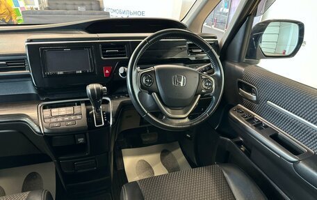Honda Stepwgn IV, 2016 год, 2 049 000 рублей, 10 фотография