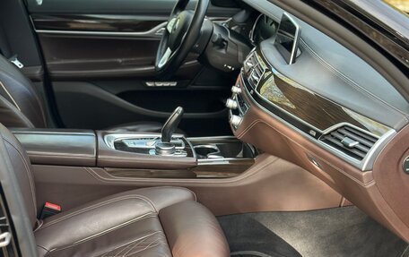 BMW 7 серия, 2017 год, 3 700 000 рублей, 13 фотография