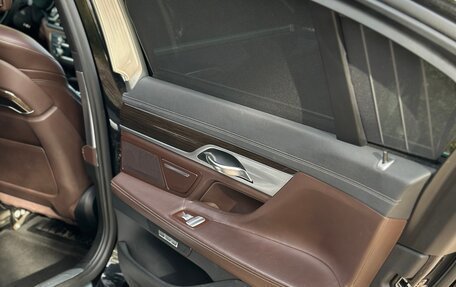 BMW 7 серия, 2017 год, 3 700 000 рублей, 11 фотография
