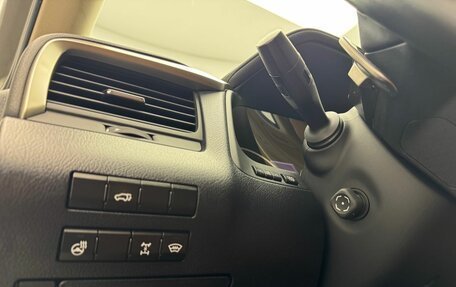 Lexus RX IV рестайлинг, 2020 год, 4 990 000 рублей, 21 фотография