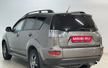 Mitsubishi Outlander III рестайлинг 3, 2010 год, 1 050 000 рублей, 5 фотография