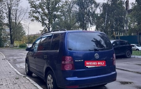 Volkswagen Touran III, 2007 год, 390 000 рублей, 3 фотография