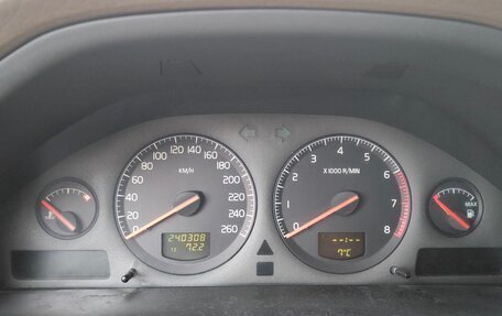 Volvo S80 II рестайлинг 2, 2001 год, 370 000 рублей, 18 фотография