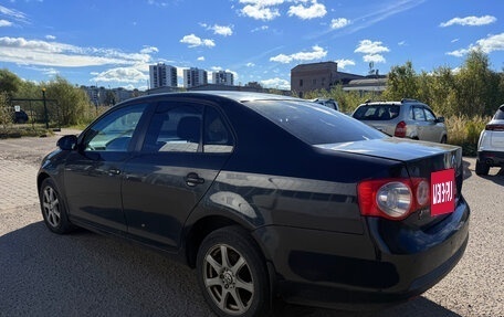 Volkswagen Jetta VI, 2010 год, 599 000 рублей, 2 фотография