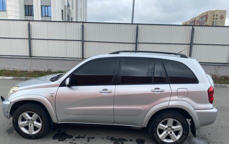 Toyota RAV4, 2004 год, 700 000 рублей, 1 фотография