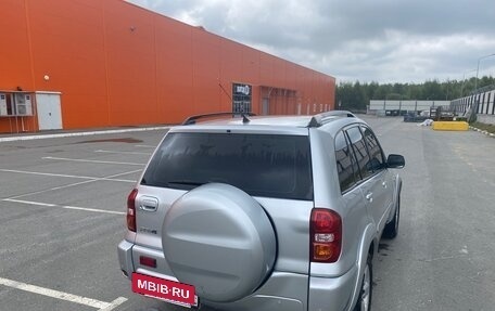 Toyota RAV4, 2004 год, 700 000 рублей, 3 фотография