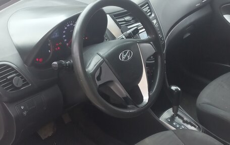 Hyundai Solaris II рестайлинг, 2016 год, 445 000 рублей, 17 фотография
