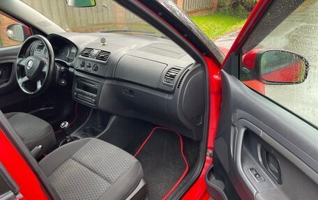 Skoda Fabia II, 2013 год, 325 000 рублей, 11 фотография