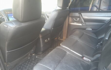Mitsubishi Pajero IV, 2012 год, 1 980 000 рублей, 4 фотография