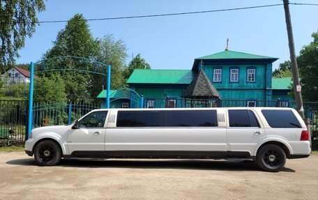 Lincoln Town Car III рестайлинг, 2003 год, 500 000 рублей, 5 фотография
