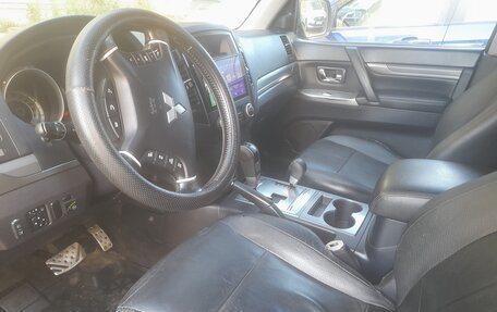Mitsubishi Pajero IV, 2012 год, 1 980 000 рублей, 5 фотография
