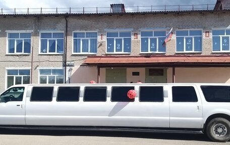 Lincoln Town Car III рестайлинг, 2003 год, 500 000 рублей, 12 фотография