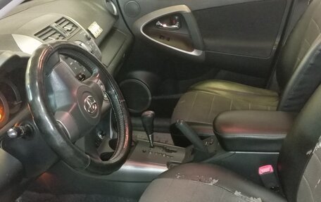 Toyota RAV4, 2006 год, 1 030 000 рублей, 27 фотография