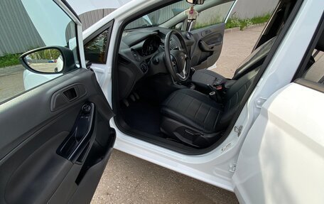 Ford Fiesta, 2015 год, 900 000 рублей, 7 фотография