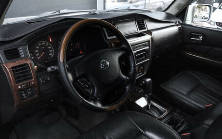 Nissan Patrol, 2005 год, 1 440 000 рублей, 12 фотография