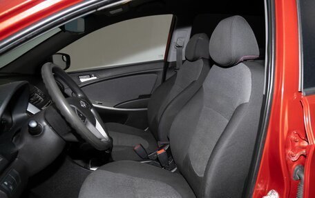 Hyundai Solaris II рестайлинг, 2013 год, 689 000 рублей, 6 фотография