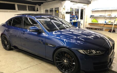 Jaguar XE I рестайлинг, 2015 год, 2 000 000 рублей, 7 фотография