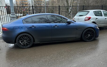 Jaguar XE I рестайлинг, 2015 год, 2 000 000 рублей, 4 фотография