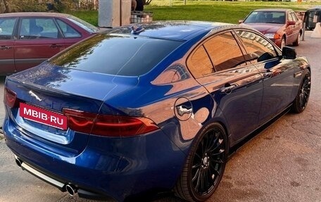 Jaguar XE I рестайлинг, 2015 год, 2 000 000 рублей, 6 фотография