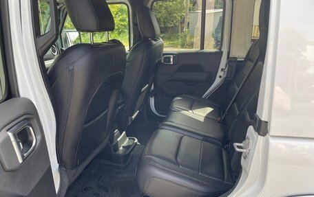Jeep Wrangler, 2022 год, 4 950 000 рублей, 17 фотография