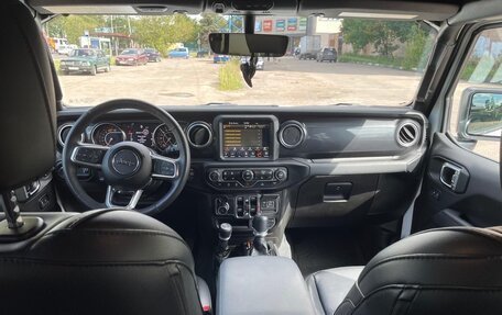 Jeep Wrangler, 2022 год, 4 950 000 рублей, 30 фотография